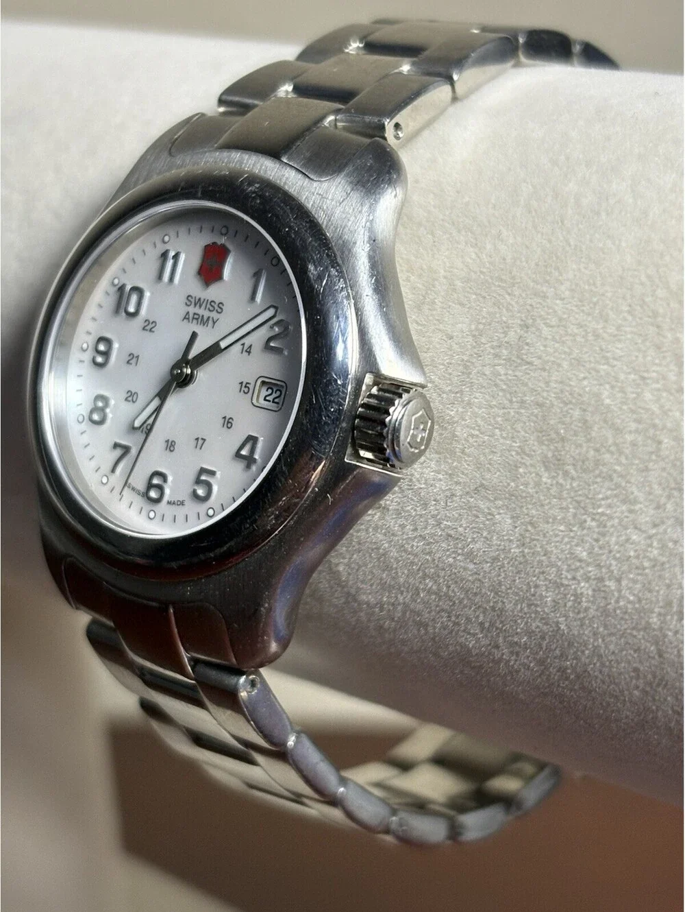 Victorinox Swiss Army Ladies Officer's 1884 Watch 24729 Stainless Date 33mm Runs